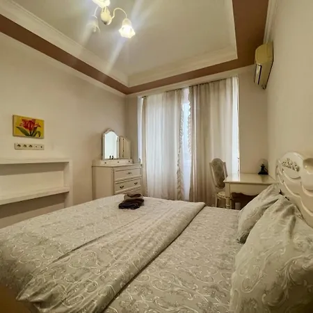 Apartment Near Arena Kyiv
